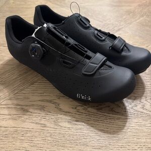 Fizik R5 Tempo Overcurve Men's Cycling Shoes, Black/Black 11.5